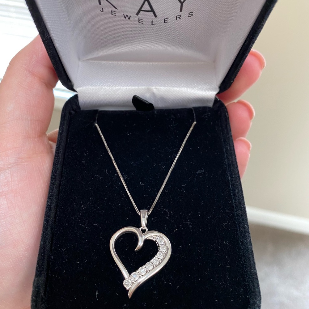 Kay Jewelers Diamond Heart Necklace